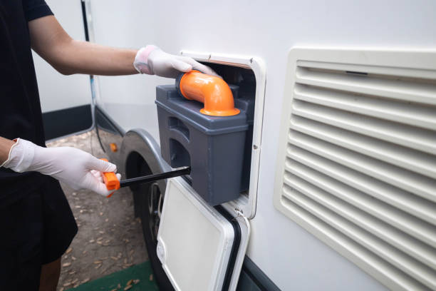 Best Affordable portable toilet rental  in Urbandale, IA